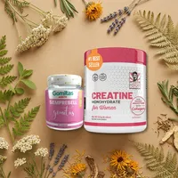 Combo mujer gomitas y creatina con sus ingredientes naturales alrededor