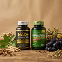Combo NAD y ashwagandha con sus ingredientes naturales alrededor