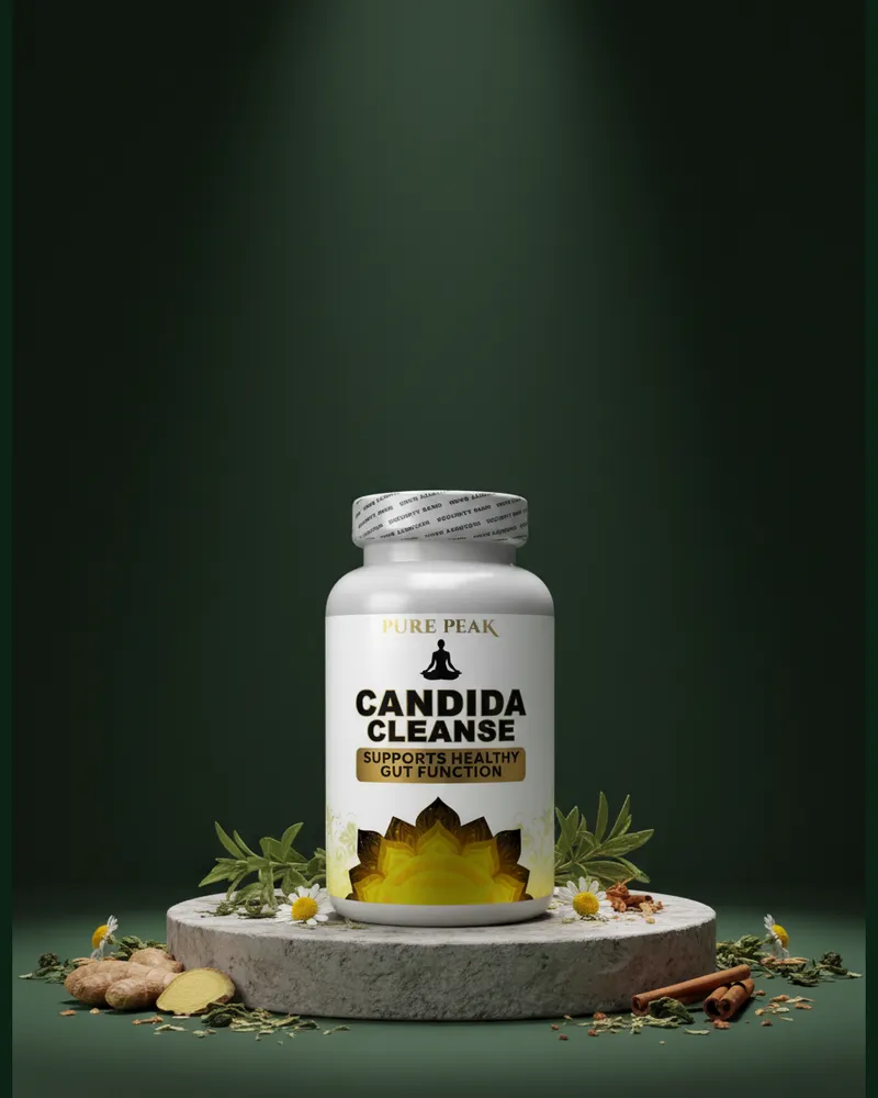 Limpiador de cándida sobre una piedra en un estudio verde, con sus ingredientes