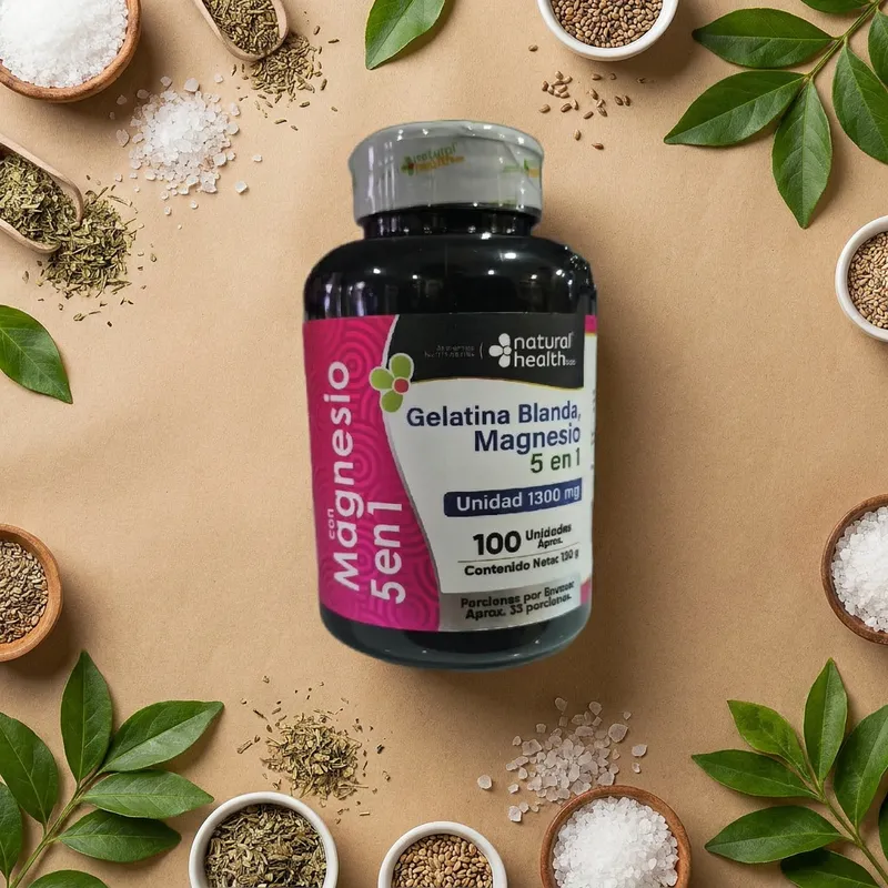 Magnesio 5 en 1 en cápsulas con sus ingredientes naturales alrededor