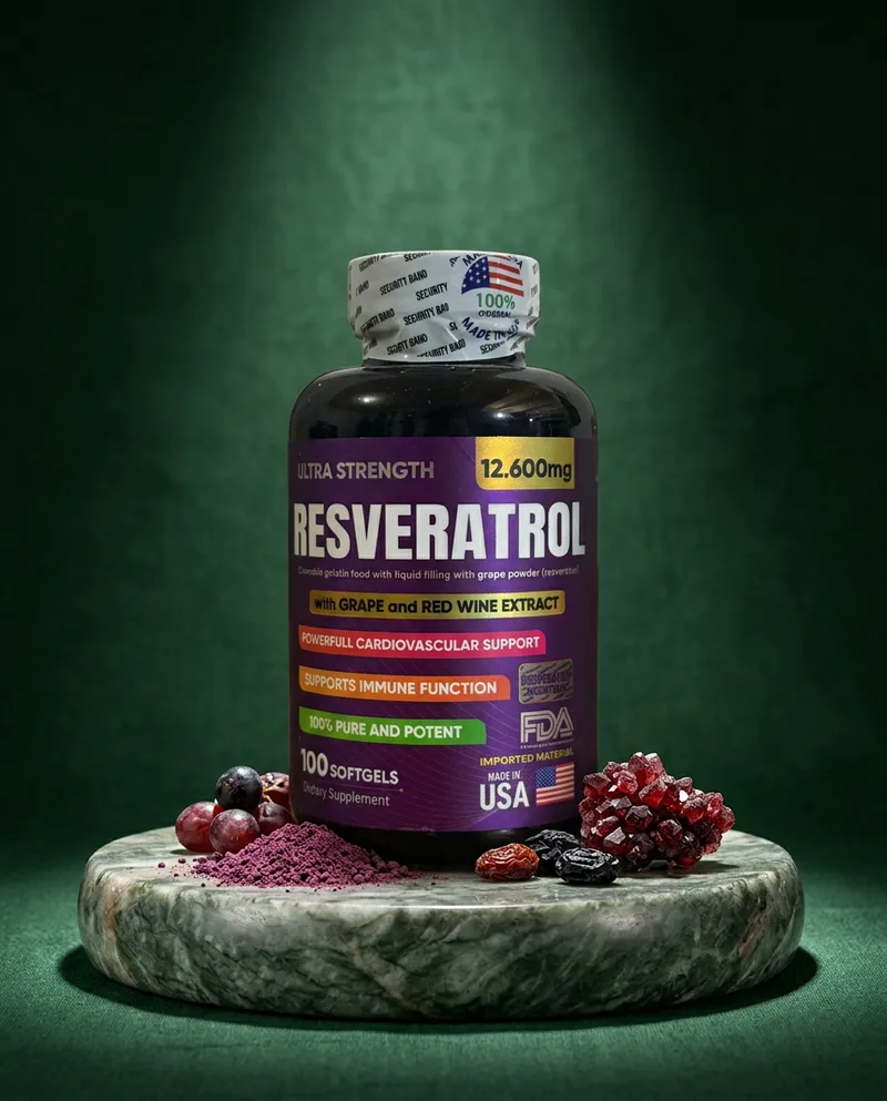 Resveratrol en cápsulas blandas sobre una piedra en un estudio verde, con sus ingredientes